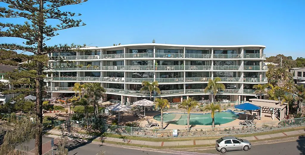 **** Resort The Norfolks On Moffat Beach Caloundra Australia